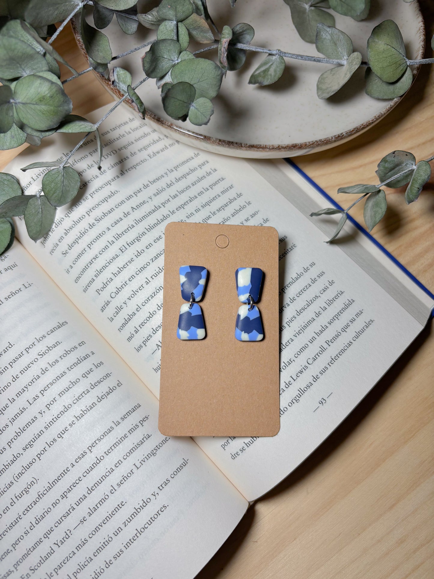 Pendientes estampados azules y blanco (modelo 6)