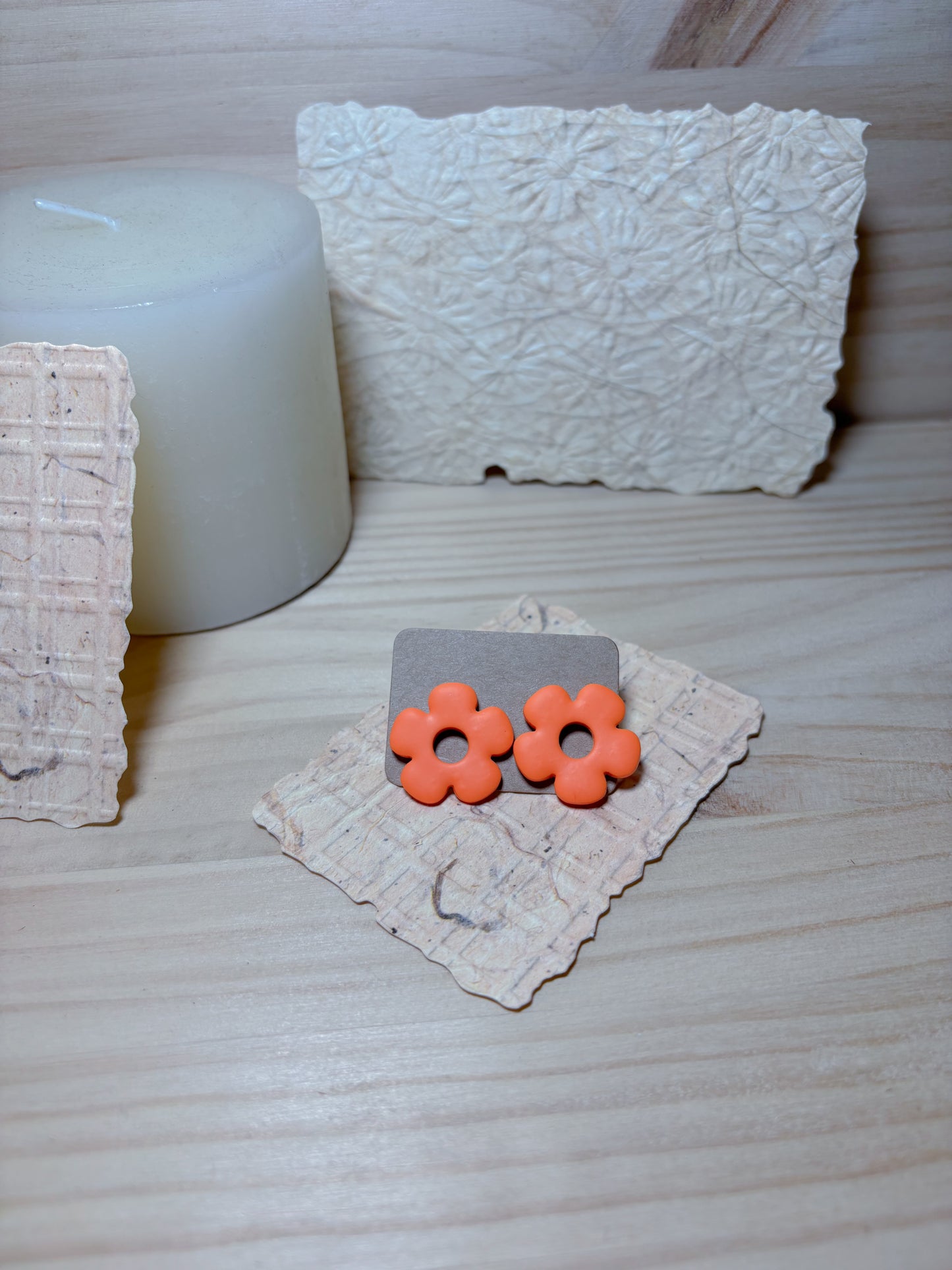 Pendiente flor naranja (modelo 2)
