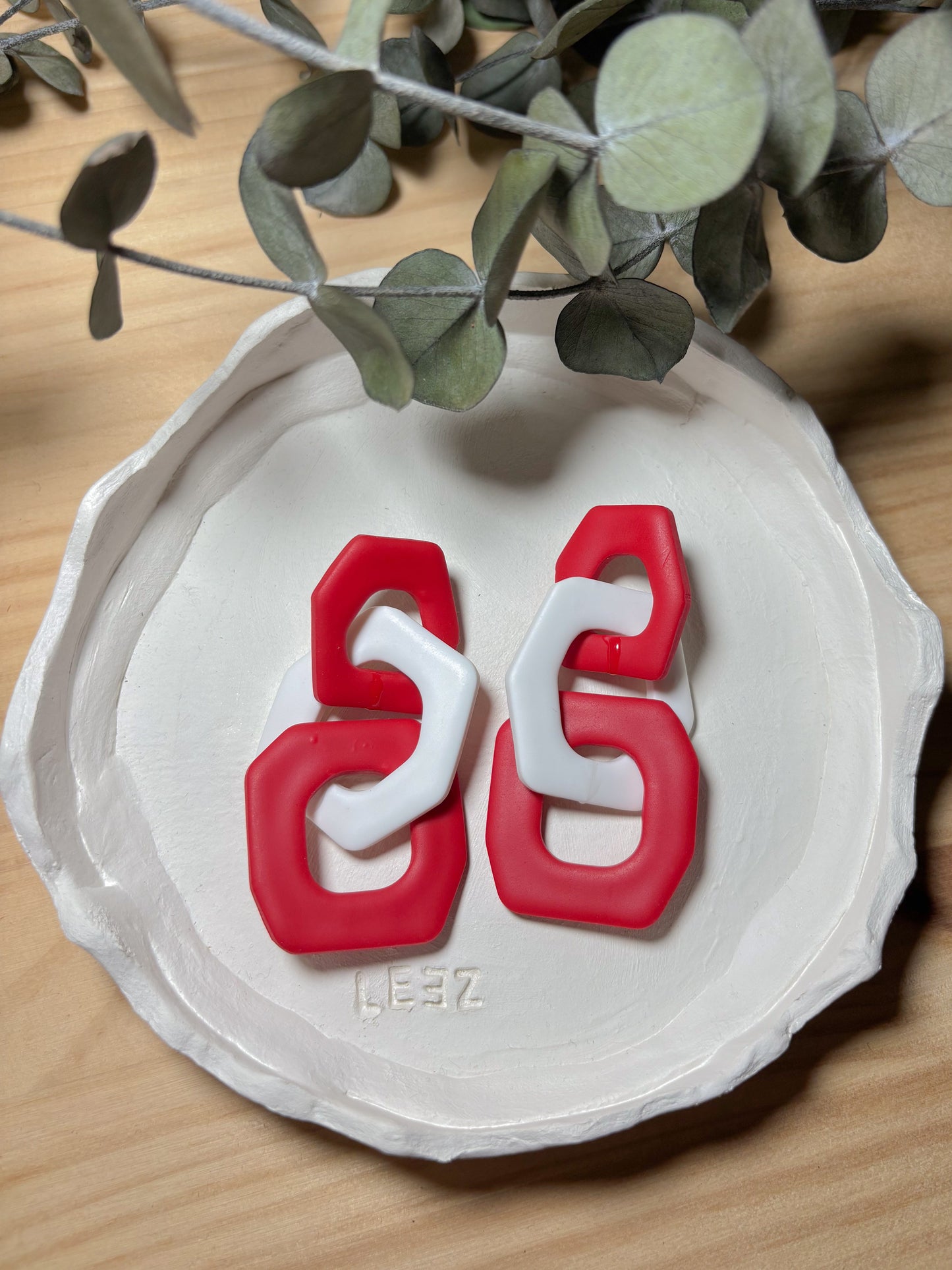Modelo Pamplona - Rojo y Blanco