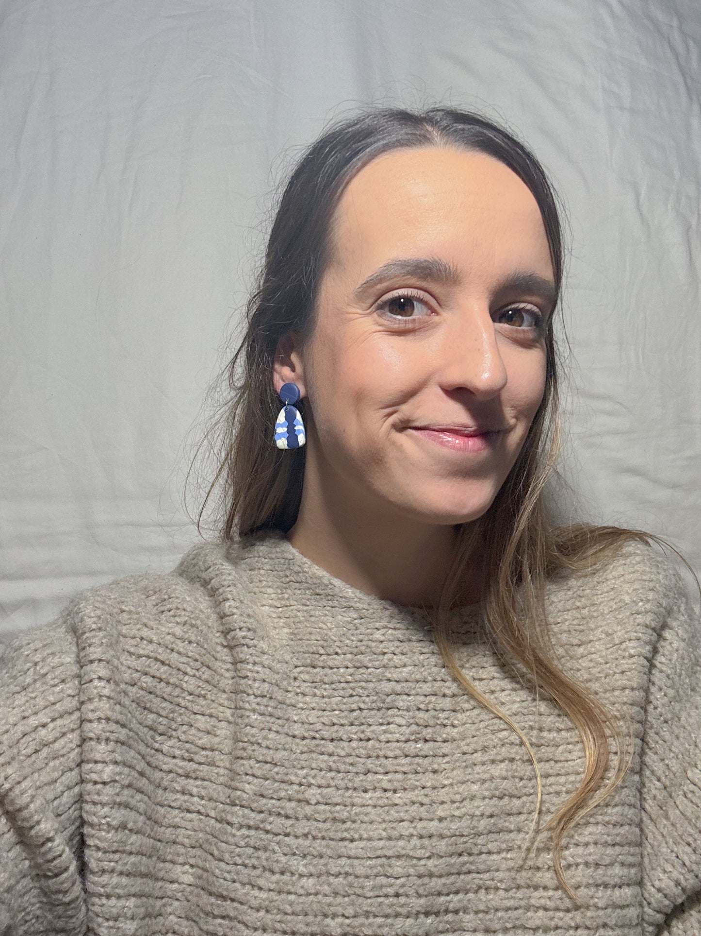 Pendientes estampados azules y blanco (modelo 1)