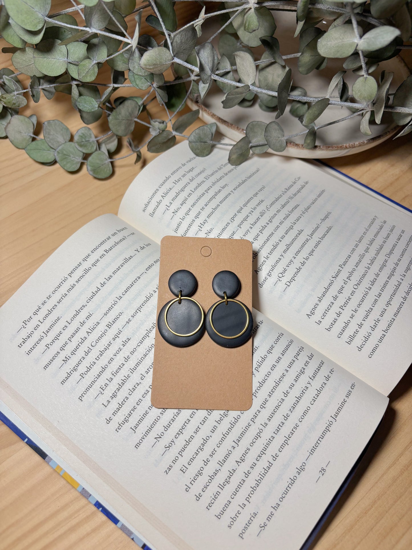 Modelo 1 - Negro y dorado