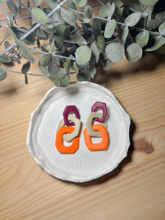 Cadena fucsia y naranja