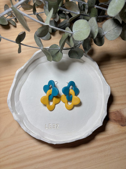 Cadena flor azul y mostaza