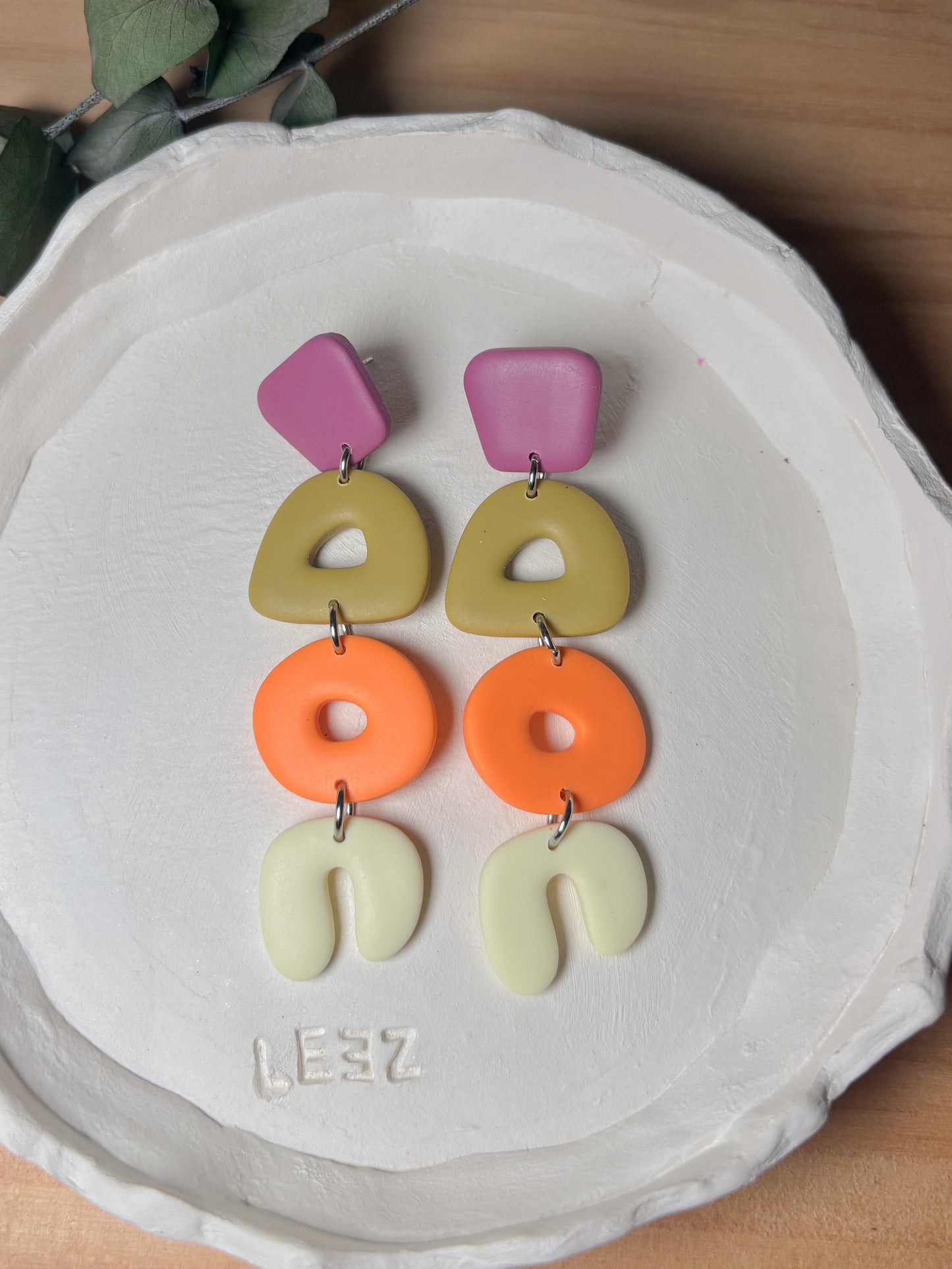 Modelo Begur - Morado, verde, naranja y mantequilla
