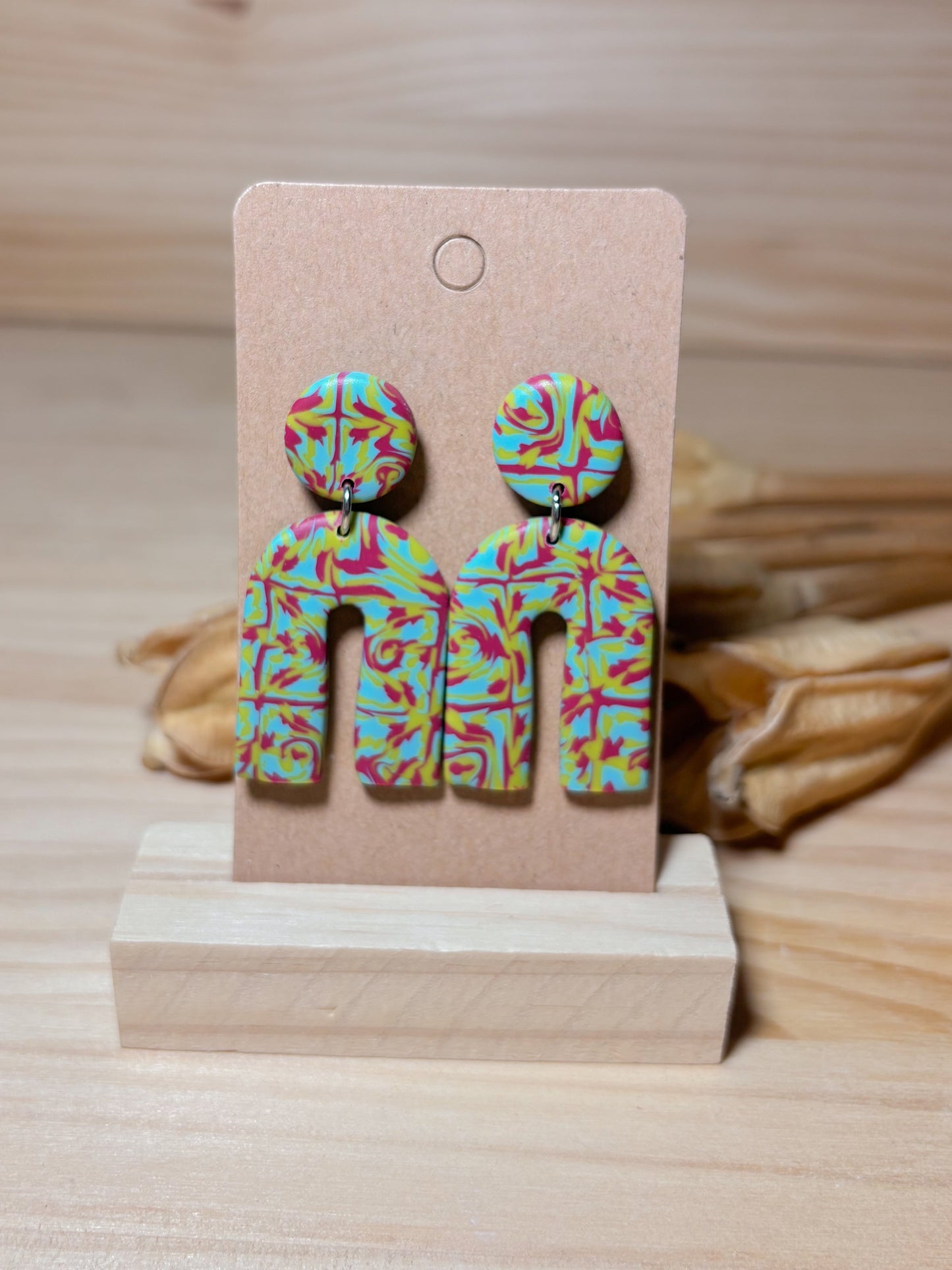 Pendientes turquesa con dibujo